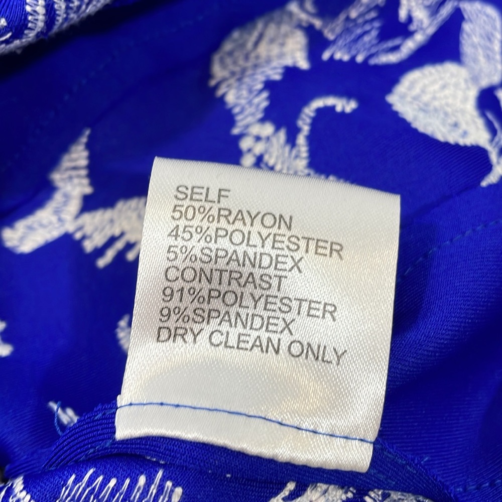 Tadashi Shoji Dress Size S Blue And White Dress EUC Like New Beautiful - Picture 11 of 11